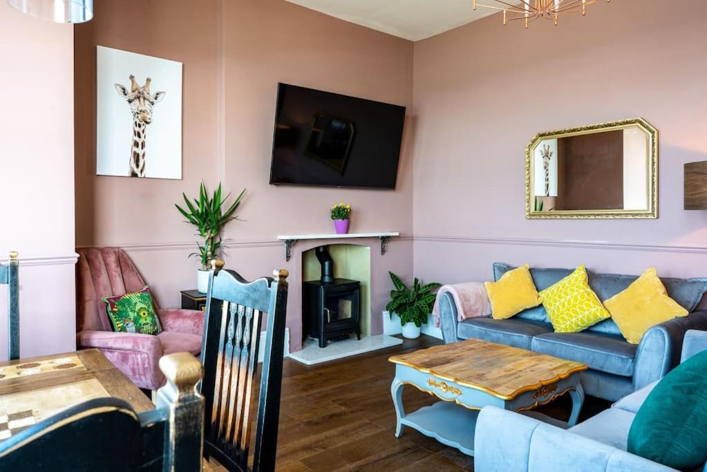 Stylish Beachfront Apartment, Sweeping Ocean Views And Luxury Touches Herne Bay Exterior photo